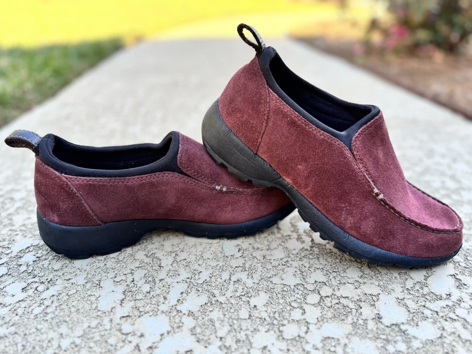 Lands End Granate Mula Slip Ons Cuero Nobuck Suela de Goma Usado en Excelente Condición ¡USADO UNA VEZ! Talla 8.5D Foto 1 de 4