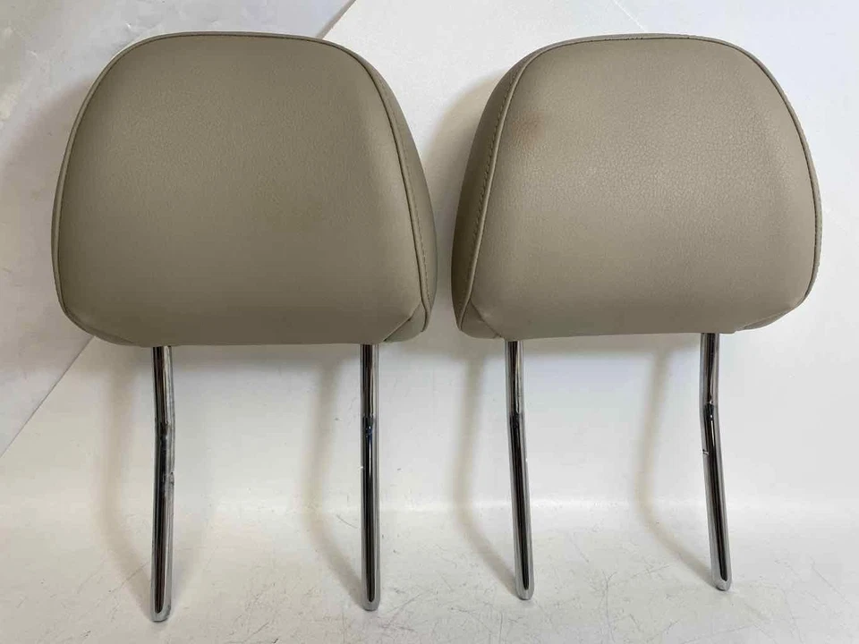 Juego de 2 reposacabezas delanteros derecho y derecho de cuero beige para AUDI A4 QUATTRO 2009-2016 Foto 1 de 4