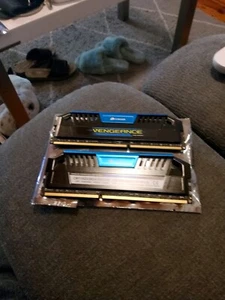 Corsair Vengeance Pro 16GB 2x8GB DDR3 1600MHZ CL9 PC3-12800U Desktop Memory RAM - Picture 1 of 1