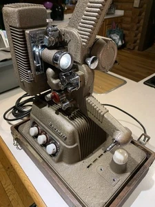 Revere S-16 16mm Sound Movie Projector w/ Case & Accessories ~ WORKS - Picture 1 of 12