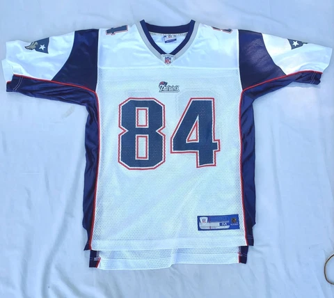 Reebok Benjamin Watson New England Patriots NFL Jersey White Size  M  Number 84 Cover
