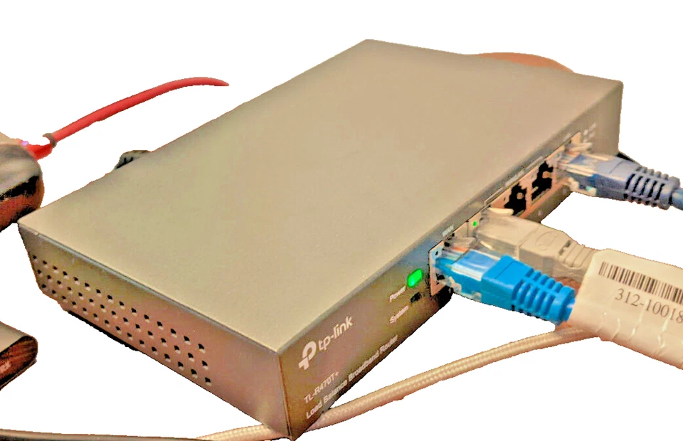 TP-Link TL-R470T+ Load Balanced Broadband Router Used - Image 1 of 1