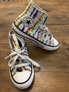 Rainbow Converse bambina taglia 12 alte stampa zebrata righe metalliche - Foto 1 di 10
