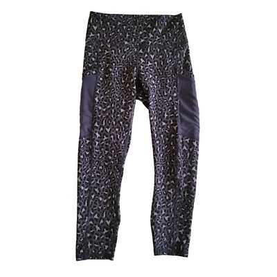 Fabletics Powerhold Cropped Legging Womens XS Gray Animal Print Mid Rise Pockets - Bild 1 von 4