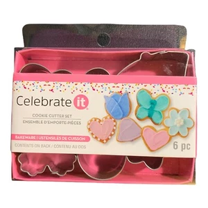 Juego de 6 cortadores de galletas en forma de corazón Celebrate it corazón de flor pequeña mariposa - Imagen 1 de 2