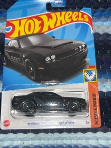 hot wheels 18 dodge challenger srt demon & Auto world 2021 dodge challenger srt  - Picture 1 of 5