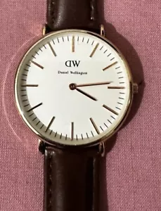 DW Daniel Wellington Women’s Watch - Picture 1 of 5