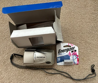 Olympus Stylus Epic Zoom 88 35mm Point & Shoot Film Camera w/ Box & New Battery - Image 1 of 4