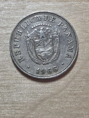 Panama 5 centesimos coin, 1966. KM# 23.2, copper-nickel. Nine stars. - Image 1 of 4