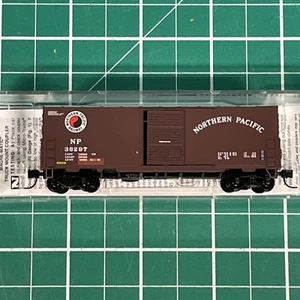 New N-Scale 024-00-600 40’ Boxcar NP $29.90 - Picture 1 of 9