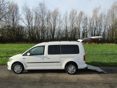 2020 Volkswagen Caddy Maxi Life 2.0 TDI 5dr DSG Wheelchair Accessible Vehicle WA - Image 1 of 4