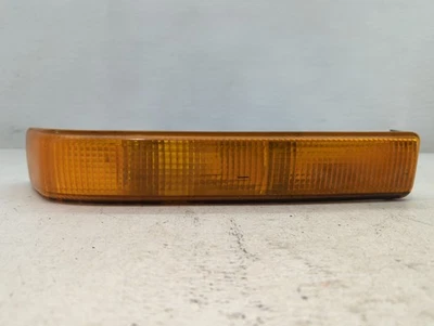 Lâmpada de neblina GMC Chevrolet passageiro direito fabricante de equipamento original APAU - Imagem 1 de 4