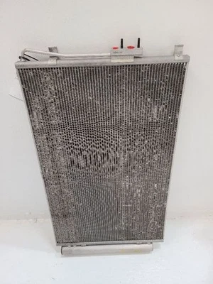 Hyundai Santa Fe 2013-2019 condensador de CA 3,3 L 976062W500 13-19 Foto 1 de 4