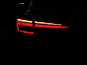 Top! Audi A4 S4 B9 8W Avant VFL LED Dunkel Rückleuchte Innen Links 8W9945093 - Bild 1 von 5