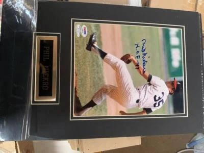 Phil Niekro Photo Photograph AUTO SIGNED Autograph PSA/DNA Baseball COA MATTED - Image 1 of 3