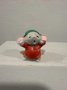 Vintage Hallmark Merry Miniature YAWNING MOUSE 1983 Christmas Figurine - Picture 1 of 6