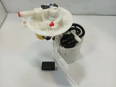 Bomba de combustible montada en el motor de Hyundai Elantra 2016 1,8 L 11508276 Foto 1 de 4