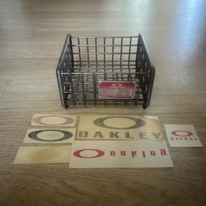 Vtg Oakley Store Metal Crate Front Counter Display 6X6X3 W/6 Vtg Decals - Bild 1 von 22