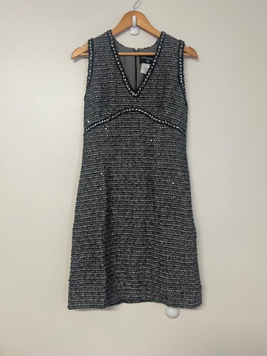 Abito Chanel grigio in tweed tg. 42 06A collezione.