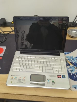 1033 - HP Pavilion dv4-2145dxeb - PARA REPUESTOS / TAL CUAL Foto 1 de 4