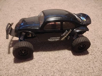 Buggy Traxxas Slash 2x2. Piezas Rpm mejoradas. ¡Bonita forma! Con servo Foto 1 de 4