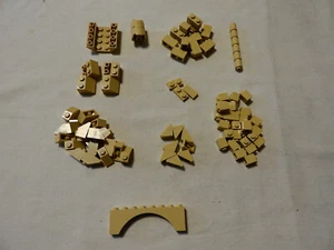 Harry Potter LEGO - Konvolut Beige Steine/ Bogen, Bedachung - 81 Teile (A57) - Bild 1 von 1