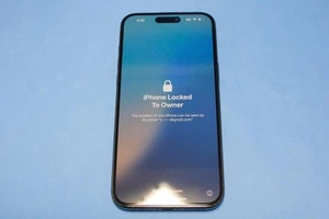 Apple iPhone 16 Plus 128 Go / 256 Go - Pour pièces uniquement - Photo 1 sur 1