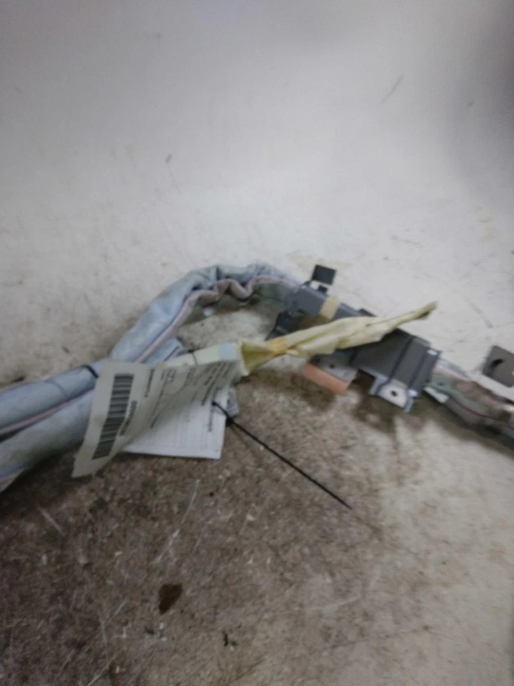 2015 Subaru XV Crosstrek Right Curtain Air Bag Black 452236 136K Miles - Image 1 of 3