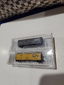 (2) MicroTrains MTL Z 51100110 / 54800021 Canadian National Reefer & Box Car NEW - Picture 1 of 6