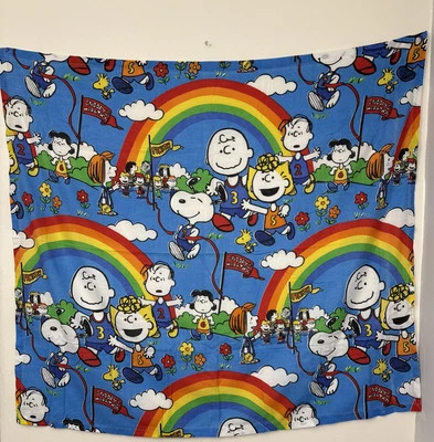 Винтажная цветная яркая ткань с радугой Charlie Brown 45 x 49 дюймов - Изображение 1 из 4