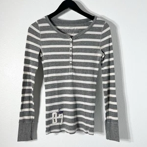 Aeropostale Shirt Damen M grau Y2K Streifen Henley Logo Preppy Waffelstrick 87 Aero - Bild 1 von 11