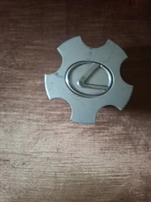 Lexus Center Cap - Image 1 of 2