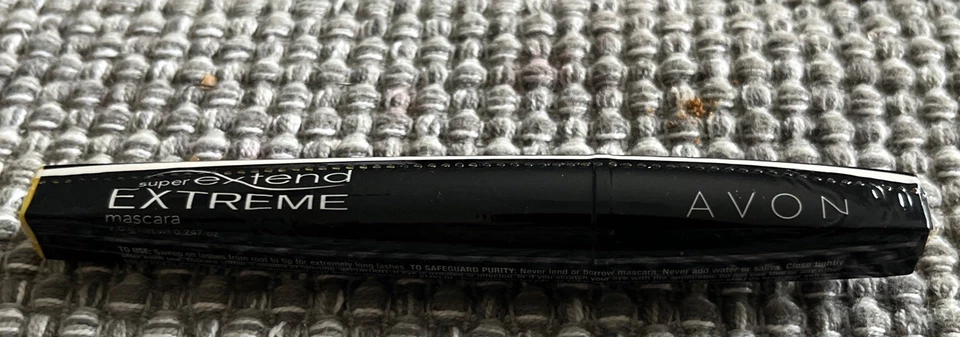 BLACK--Avon SUPER EXTEND WINGED OUT MASCARA Discontinued OLD STOCK New-Sealed - Image 1 of 2