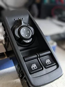 Servicio de reacondicionamiento/reparación - Interruptor ventana conductor Alfa Romeo Brera - Imagen 1 de 3