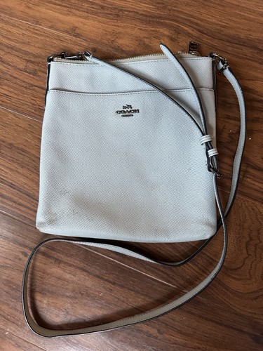 Borsa a tracolla Coach in vera pelle blu pallido tinta unita regolabile ottime condizioni