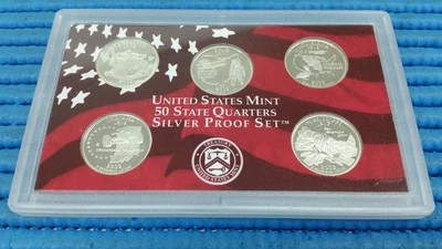 2002 S United States Mint 50 States Quarters Silver Proof Coin Set - Image 1 of 2