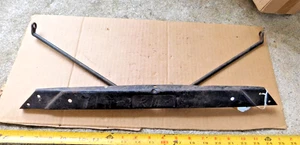 Barra transversal y soporte de carcasa de radiador para vagones de pasajeros Ford 1939 39 usados - Imagen 1 de 3