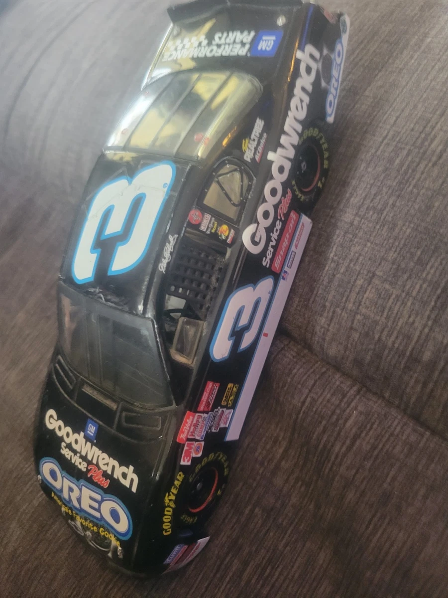 Dale Earnhardt Diecast Racing Cars 1:24 2001 Vehicle Year for sale