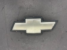 2007 - 2013 Chevrolet Silverado Front Grille Gold Emblem Bowtie #1 OEM 25852235