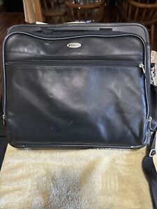 targus TLE 300 laptop bag-USED,  Great Condition!!