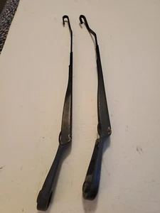 1999 2004 JEEP GRAND CHEROKEE LEFT & RIGHT WINDSHIELD WIPER ARMS OEM - Picture 1 of 6