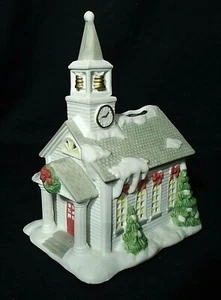 PARTYLITE CHRISTMAS CHURCH PO428 - PORCELAIN - 9" TALL - NEW IN ORIGINAL BOX - Picture 1 of 2