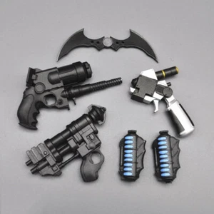 HOT TOYS 1/6 VGM26 Batman:Arkham City Weapon Set for 12" Figure - Picture 1 of 2