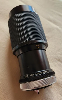 Vintage Vivitar 75-205mm f/3.8 Macro Focusing Zoom Lens for Canon FD Mount - Image 1 of 4
