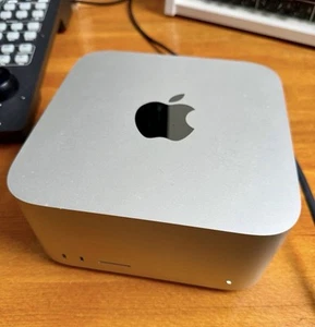 Apple Mac Studio (2023) M2 Ultra 76-Core GPU 3,68 GHz 8 TB SSD 128GB - Photo 1/3