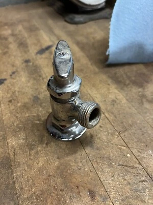 De colección Antiguo The Chicago Faucet Co Válvula de parada angular Fregadero de baño Piezas de latón EE. UU. Foto 1 de 4