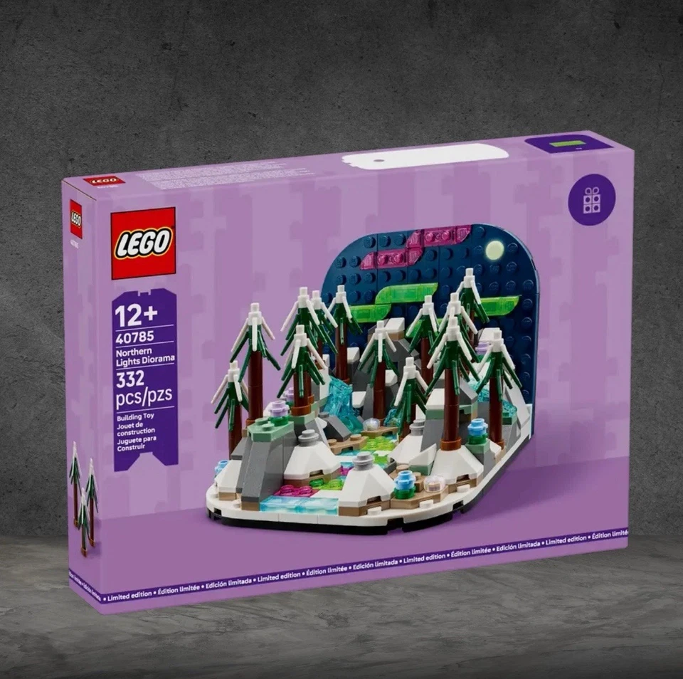Lego 40785 Northern Lights Diorama Set-Rare Special Winter/Christmas Edition Lot - Image 1 of 1