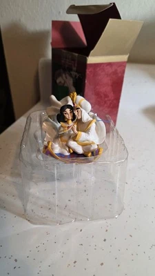 DE COLECCIÓN 1997 SELLO ORNAMENTO DISNEY JAZMÍN Y ALADDIN REY DE LOS LADRONES EC Foto 1 de 2