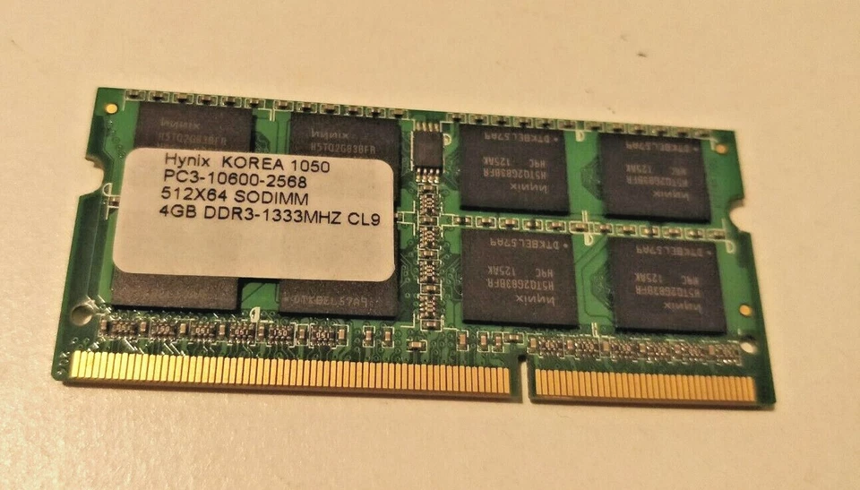 Memoria Ram 4GB HYNIX DDR3 1333 MHz CL9 PC3-10600-2568 - Immagine 1 di 1