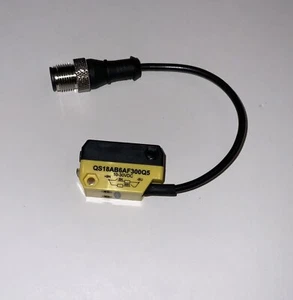 *NEW* BANNER PHOTOELECTRIC SENSOR QS18AB6AF300Q5 / 11461 - Picture 1 of 3